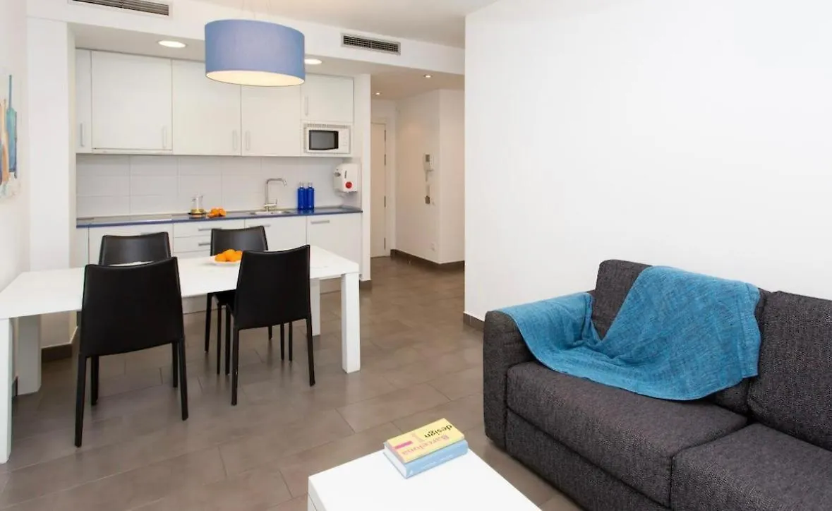 Oasis Hostel Apartment-Open Minded Libertine Naturists Age 18-36 Palermo Italien